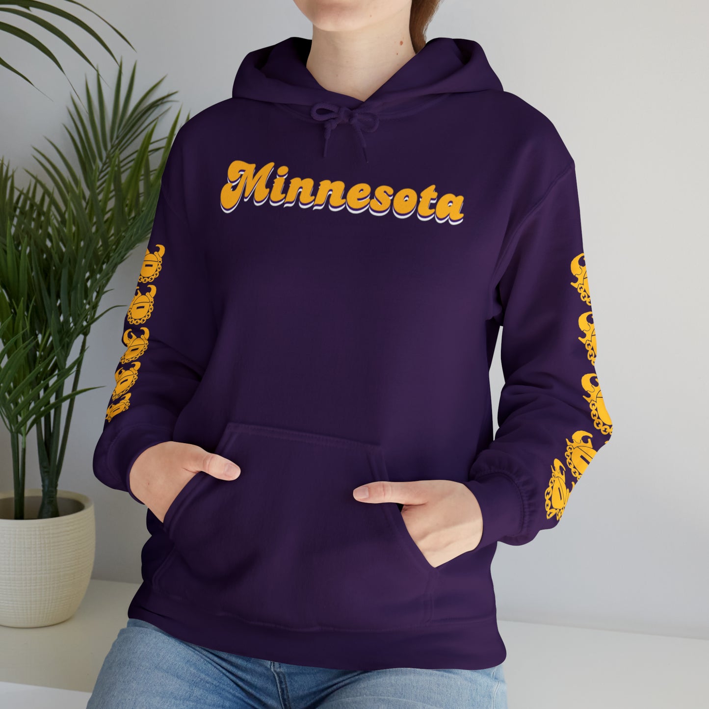 Unisex Heavy Blend™ Hooded Sweatshirt - Minnesota (Retro) + Game Day Helmet (Sleeves)