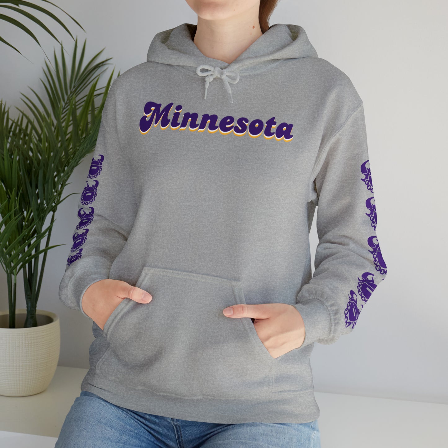 Unisex Heavy Blend™ Hooded Sweatshirt - Minnesota (Retro) + Game Day Helmet (Sleeves)